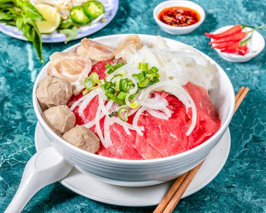 10. House Special Pho