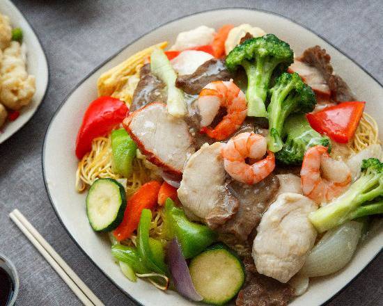 Cantonese Chow Mein