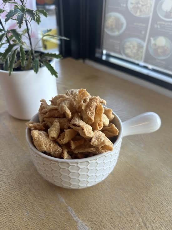 Nang Kai Tod (Crispy Chicken Skin )