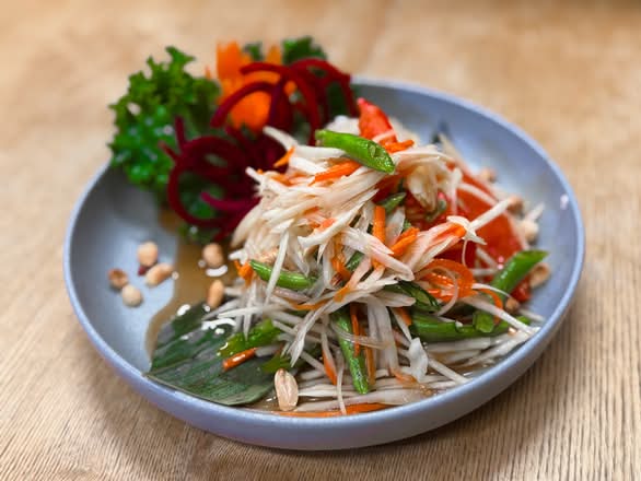 Som Tum (Papaya Salad)