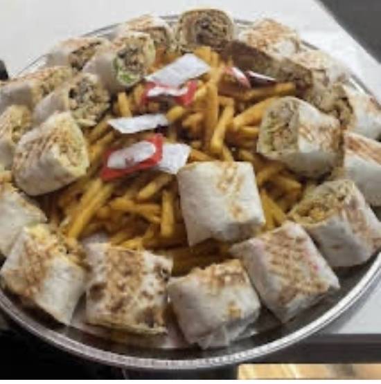 Family Pack with Shawarma Sandwich (For Four People)