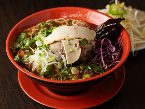 B11. Spicy Beef Noodle Soup