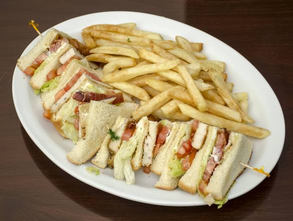 Grilled Chicken Club Sandwich