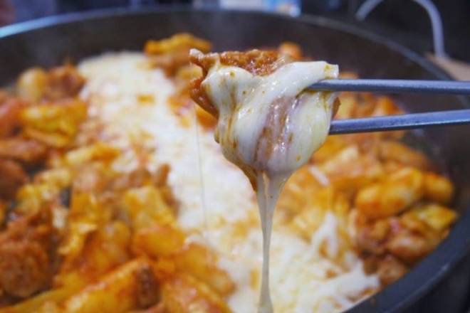77. Cheese Dduk Pork