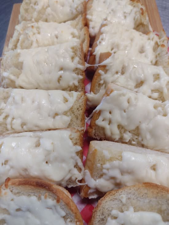 Jo’s Cheesy Garlic Bread