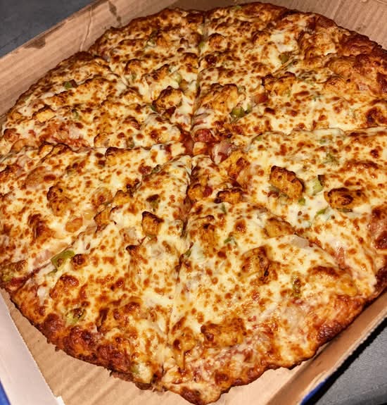 Butter Chicken Pizza (14')