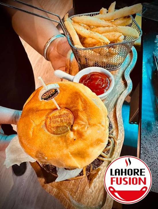 Noodle Burger & Fries