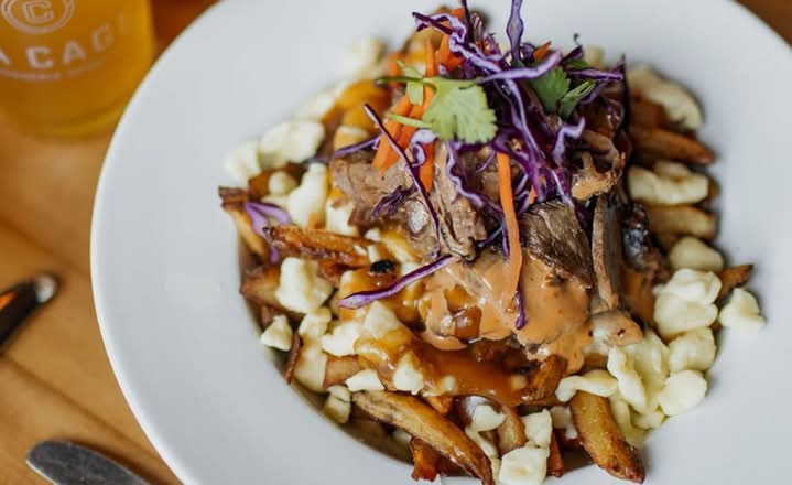 Poutine brisket fumée / Smoked brisket poutine