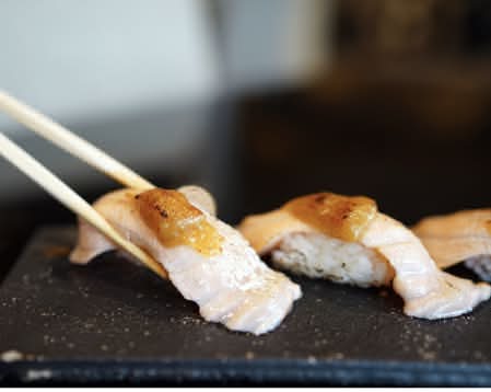 Aburi Salmon Sushi