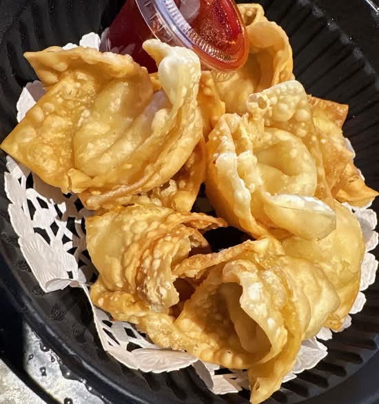 16. Cheese Wonton (8 pcs)