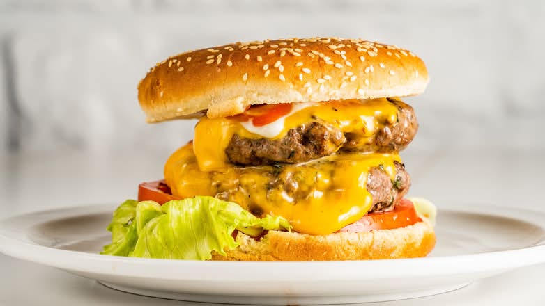Méga Burger / Mega Burger