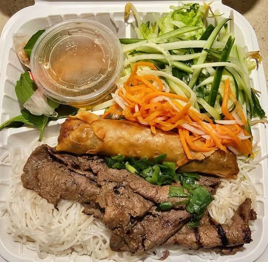 [#69] Bún Bò Nướng Chả Giò