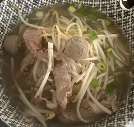[#44] Phở Bò Gà (Tái, Nạm, Gầu Gân, Sách, Bò Viên, Gà)