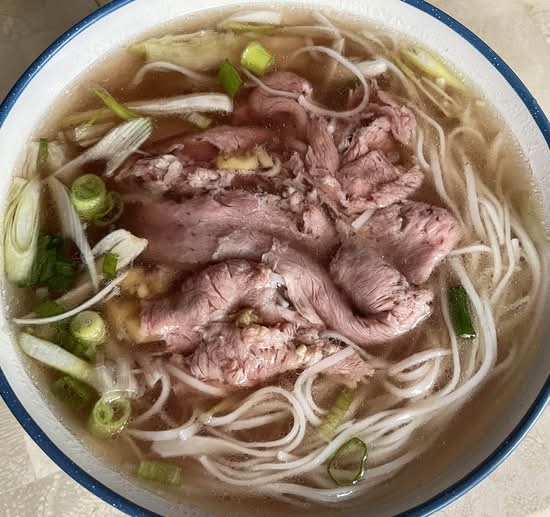 [#25] Phở Tái Nạm Bò Viên