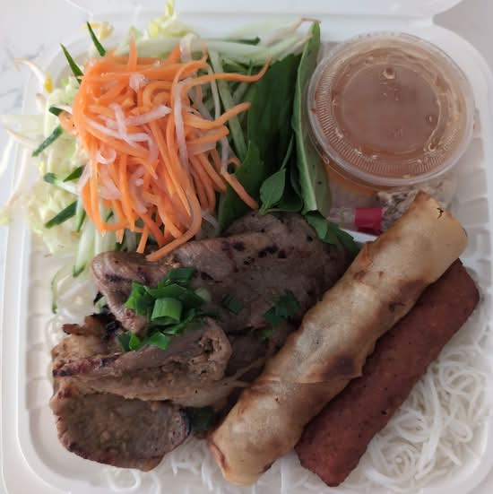 [#61] Bún Thịt Nướng Nem Nướng Chả Giò