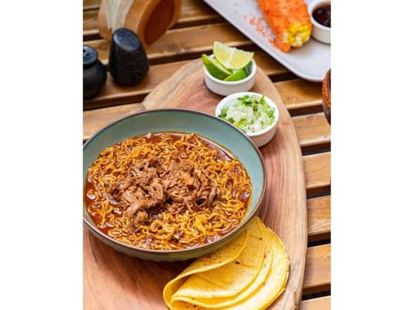 BIRRIA RAMEN