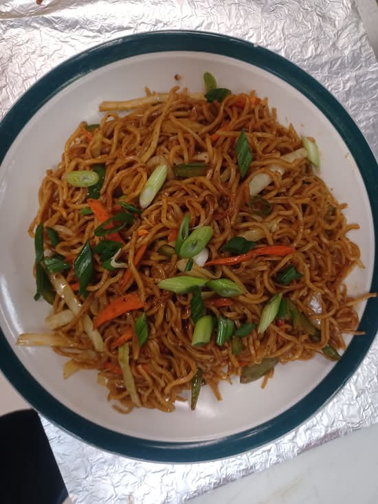 Veg Hakka Noodles
