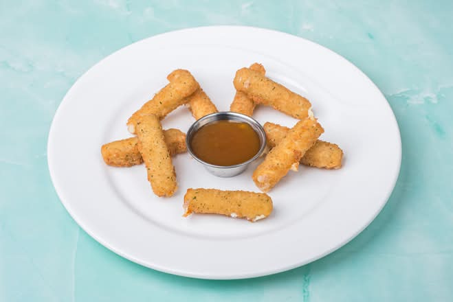 Mozzarella Sticks ( 8Pcs)