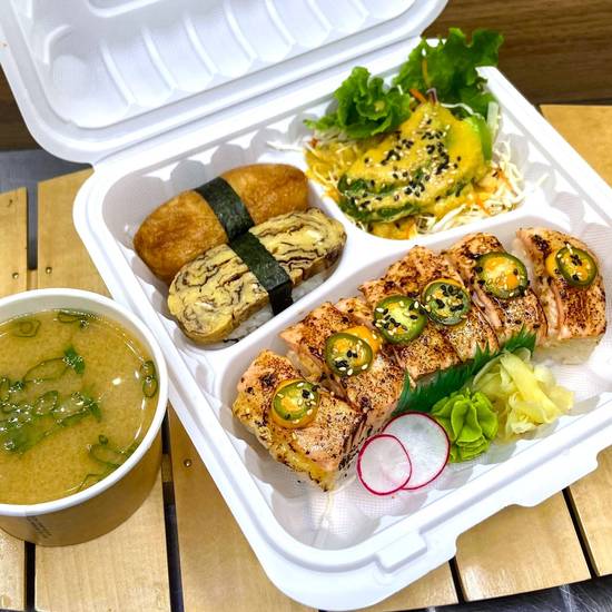 Salmon Oshi Combo