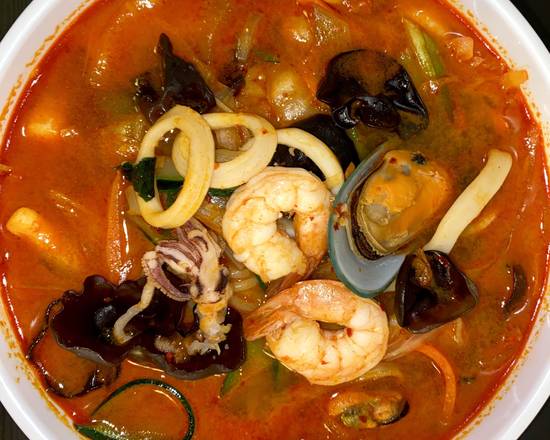 Spicy Seafood Noodle (Jjambbong)