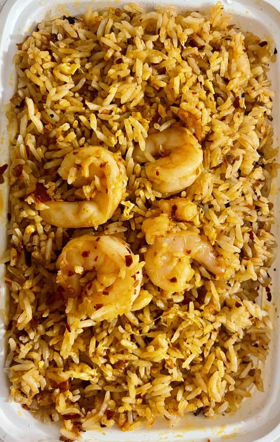 88. Riz frit aux crevettes style thailandaise / Thai style shrimp fried rice
