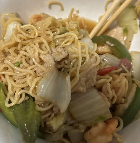 66. Chow mein cantonais / Cantonese chow mein