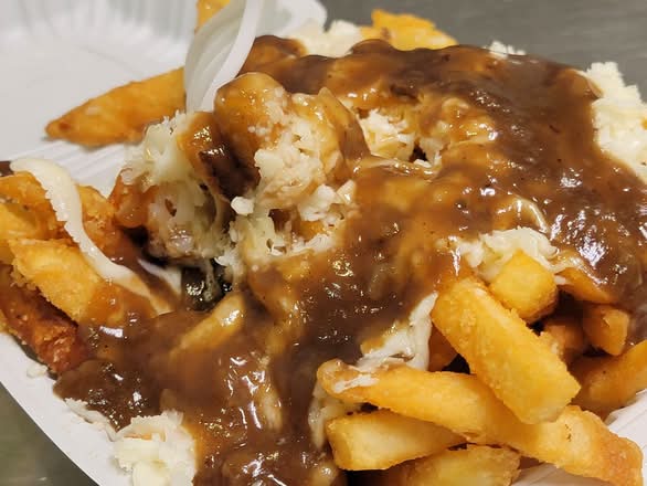 Classic Poutine
