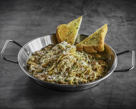 Chicken Mushroom Cream Spaghetti