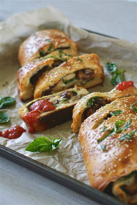 10" Stromboli + Side + Can of Pop