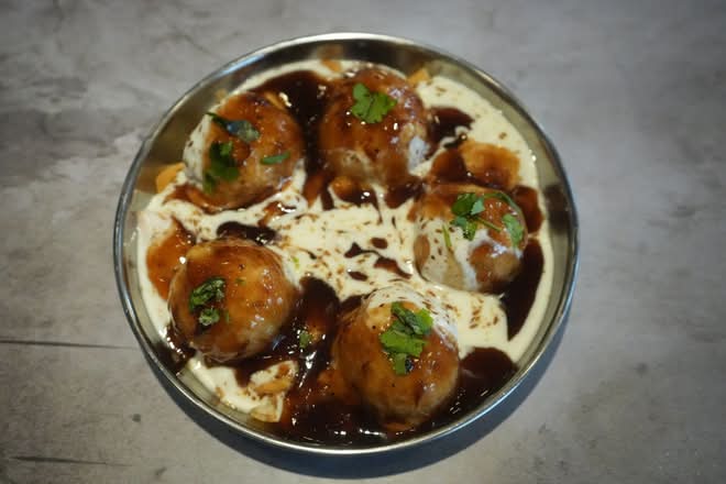 Meethe Dahi Bhalle