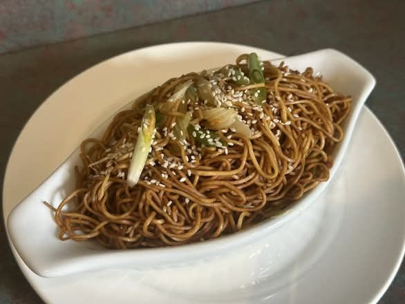 Vegetarian Chow Mein