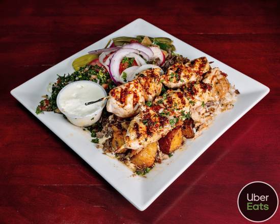 Assiette de Brochettes de Poulet / Chicken Skewers Plate