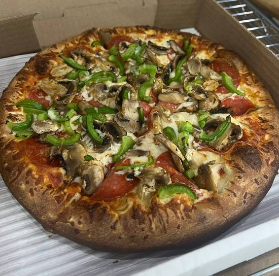 Deluxe Pizza