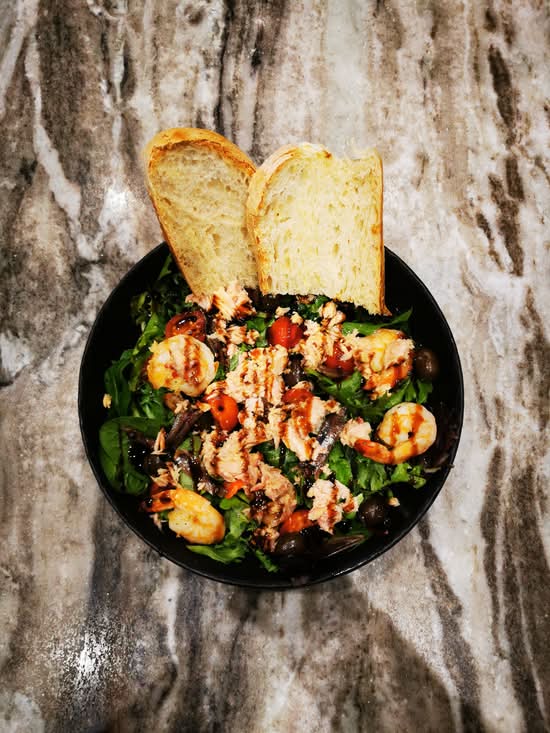 La Mediterranean Salad