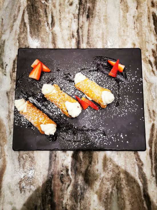 Tris di Cannoli