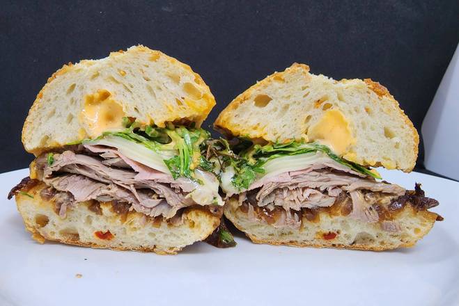 CLASSIC ROAST BEEF STACK