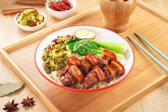 J03. Braised Pork Belly w/ Rice